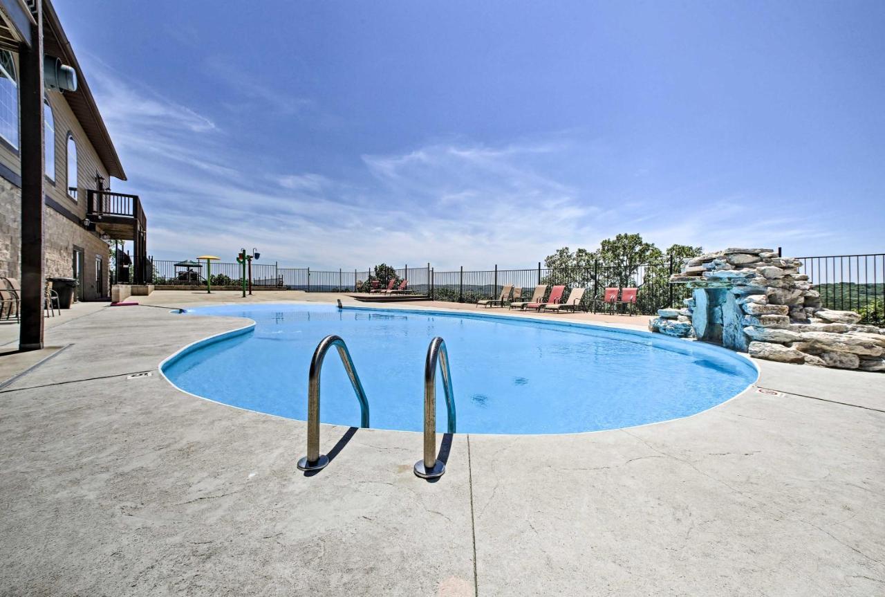 Appartement Luxe Branson Retreat With Mtn Views And Pool Access! Extérieur photo
