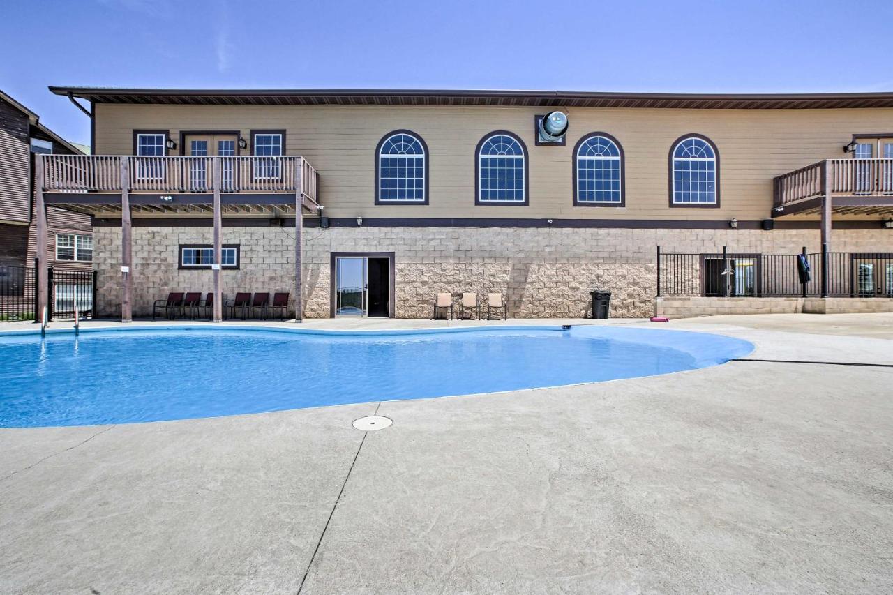 Appartement Luxe Branson Retreat With Mtn Views And Pool Access! Extérieur photo