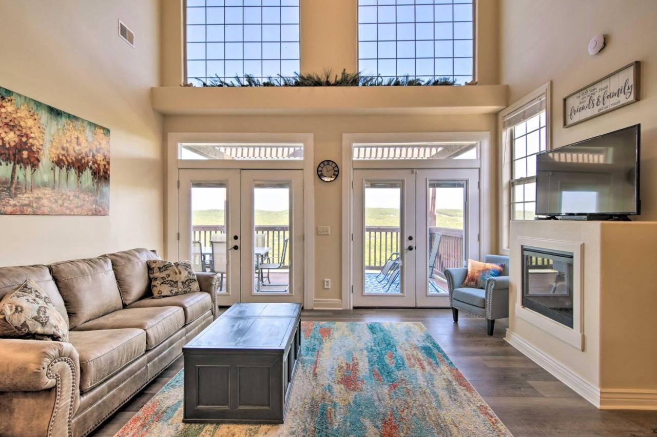 Appartement Luxe Branson Retreat With Mtn Views And Pool Access! Extérieur photo