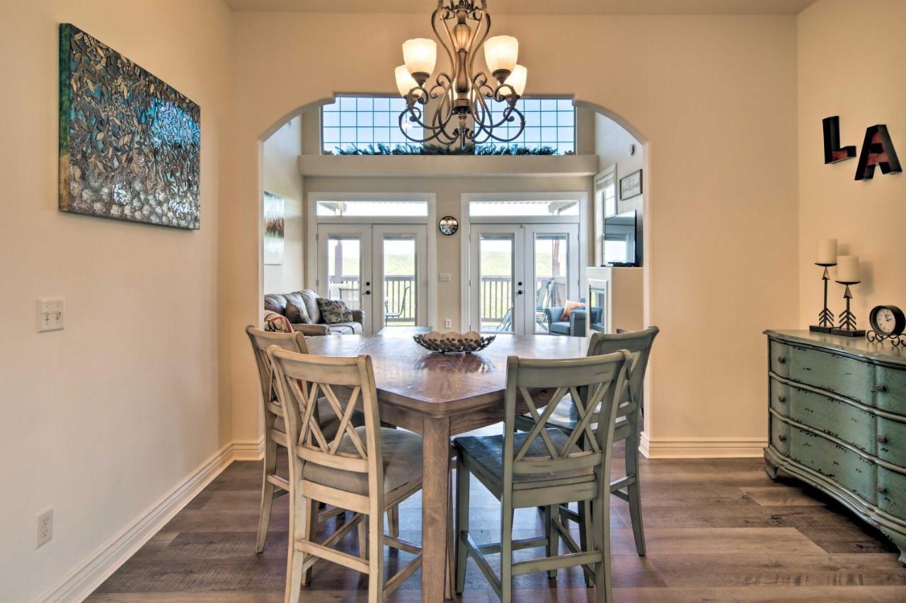 Appartement Luxe Branson Retreat With Mtn Views And Pool Access! Extérieur photo