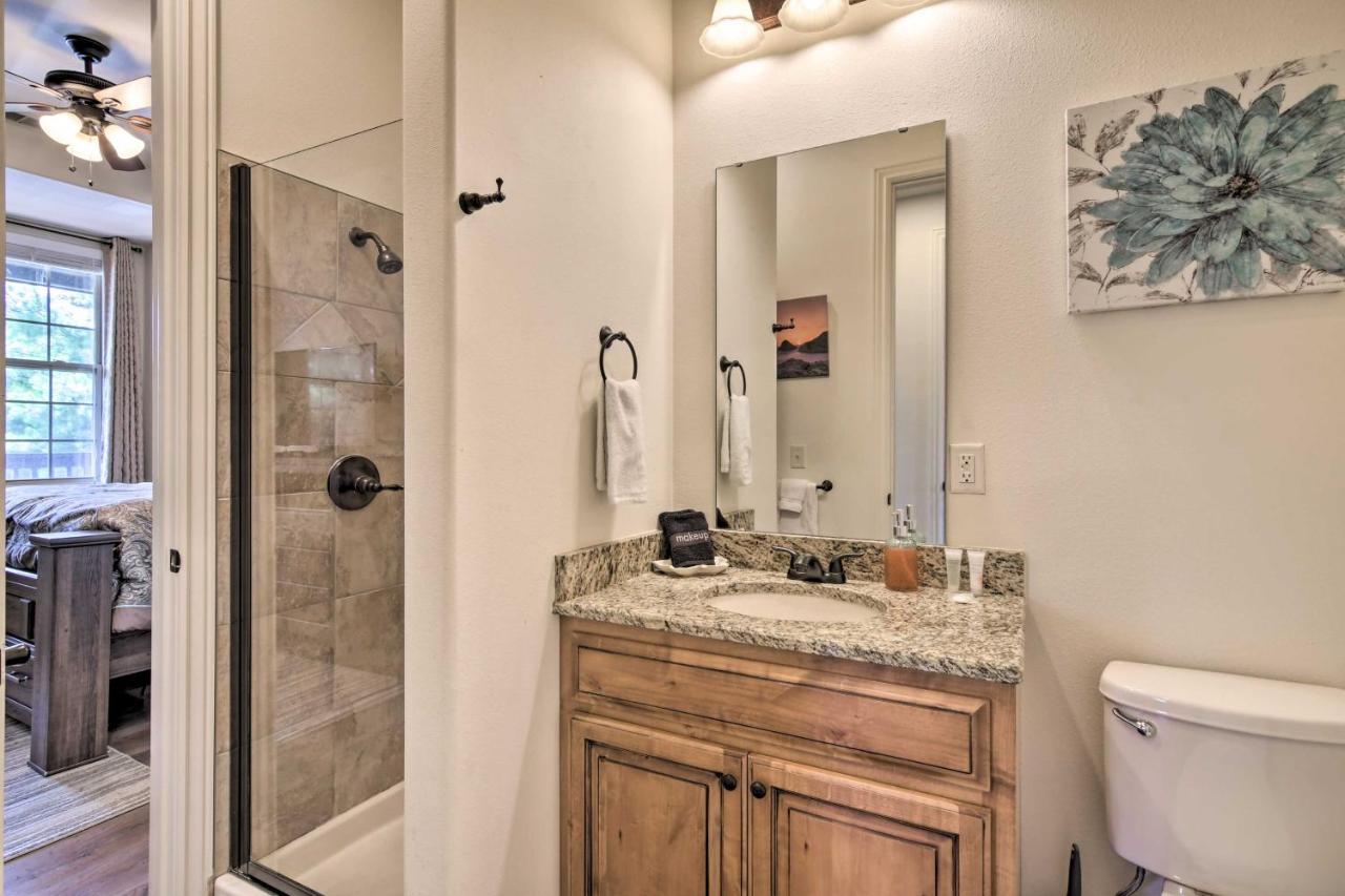 Appartement Luxe Branson Retreat With Mtn Views And Pool Access! Extérieur photo